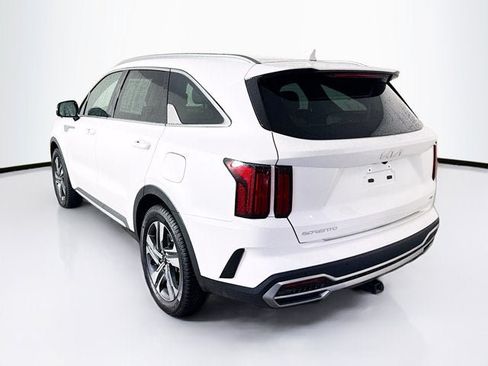 Certified 2023 Kia Sorento SX Prestige AWD/4WD image 7