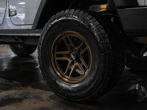 Used 2018 Jeep Wrangler Unlimited Sport S AWD/4WD image 51