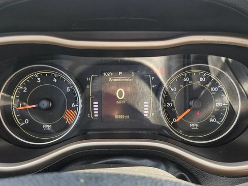 Used 2015 Jeep Cherokee Latitude AWD/4WD image 32