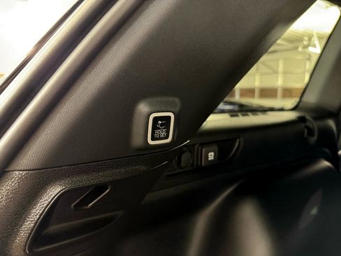 Used 2024 Jeep Grand Cherokee Limited image 36