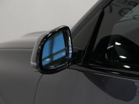 Used 2022 BMW X5 xDrive40i w/ M Sport Package AWD/4WD image 39