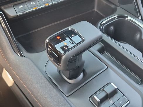 New 2026 GMC Sierra 1500 AT4 w/ AT4 Premium Package AWD/4WD image 15