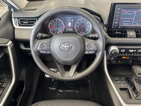 Certified 2020 Toyota RAV4 XLE FWD image 13
