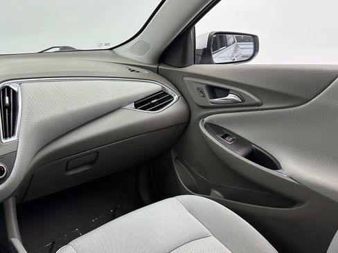 Used 2021 Chevrolet Malibu LT image 28