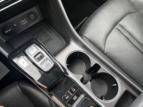 Used 2023 Hyundai Sonata Limited FWD image 21