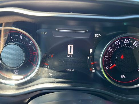 Used 2017 Dodge Challenger R/T RWD image 12