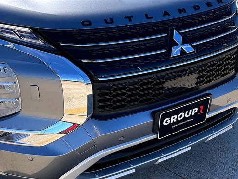 Used 2023 Mitsubishi Outlander SEL image 29