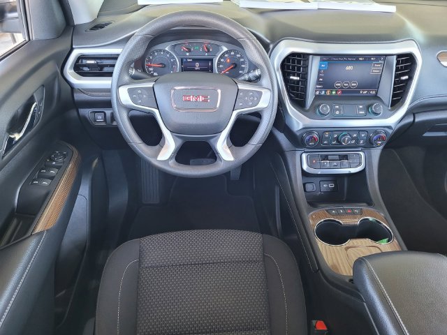 Used 2021 GMC Acadia SLE FWD image 16