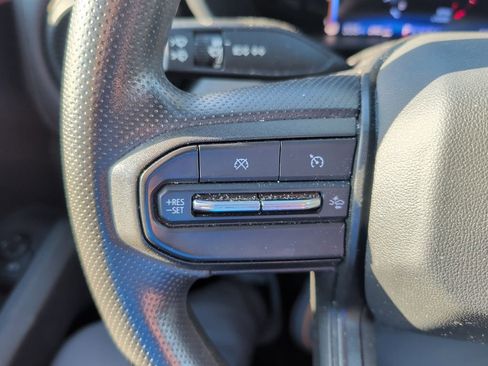 Used 2023 Chevrolet Colorado Trail Boss w/ Technology Package image 7