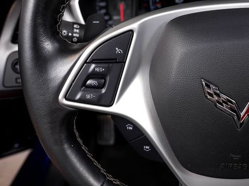 Used 2019 Chevrolet Corvette Stingray Coupe RWD image 36