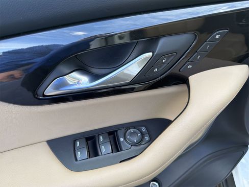 Used 2019 Chevrolet Blazer Premier w/ Sun and Wheels Package image 24