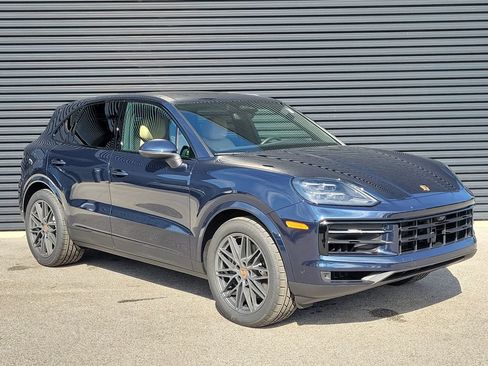 New 2026 Porsche Cayenne AWD/4WD image 9