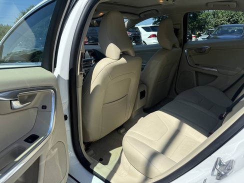 Used 2015 Volvo S60 T5 Premier FWD image 10