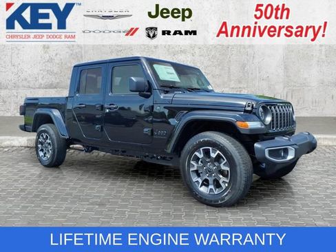 New 2026 Jeep Gladiator Sport AWD/4WD image 1