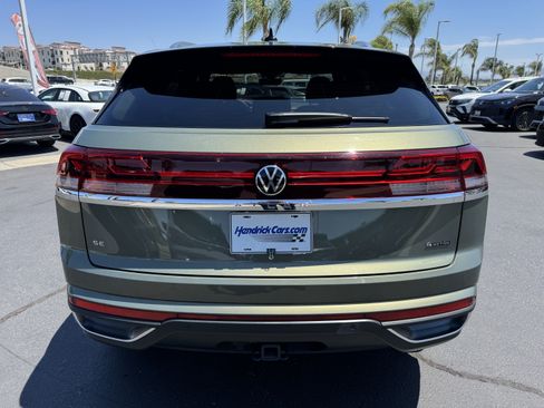 Used 2026 Volkswagen Atlas Cross Sport SE w/ Panoramic Sunroof Package AWD/4WD image 8