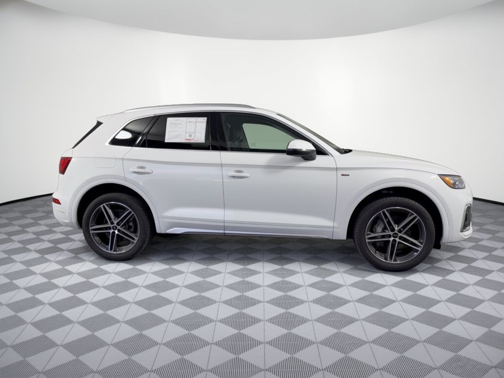 Used 2025 Audi Q5 e Premium AWD/4WD image 8
