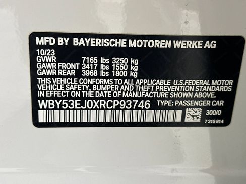Certified 2024 BMW i7 xDrive60 AWD/4WD image 36