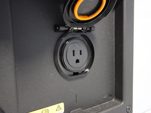 New 2025 Ford F150 XLT w/ Equipment Group 302A MID image 38