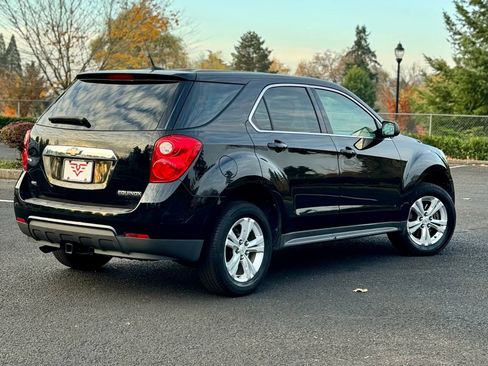 Used 2011 Chevrolet Equinox LS image 2