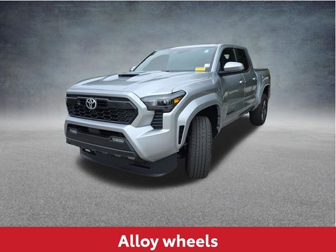Used 2024 Toyota Tacoma TRD Sport RWD image 11