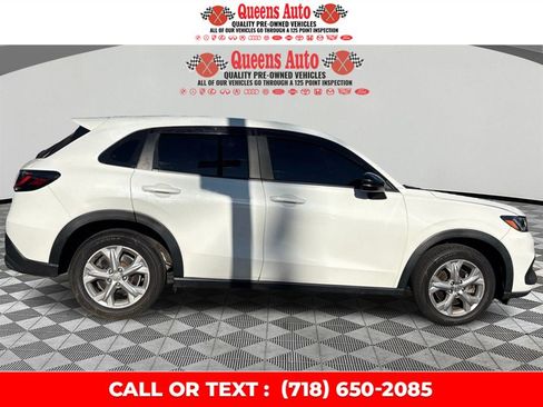 Used 2023 Honda HR-V LX image 8