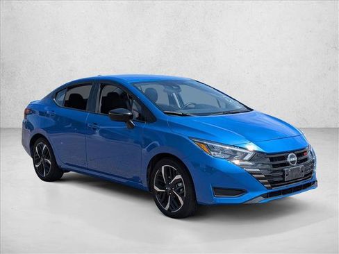Used 2024 Nissan Versa SR FWD image 3