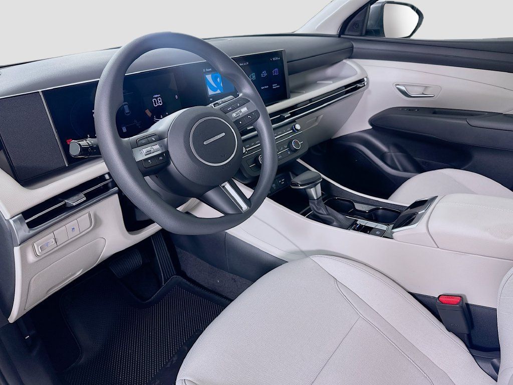 New 2026 Hyundai Tucson SE FWD image 9