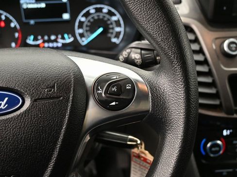 Used 2022 Ford Transit Connect XL image 19