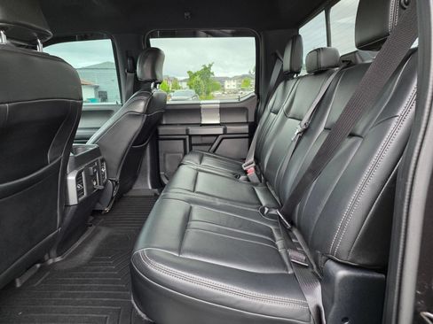 Used 2015 Ford F150 XLT w/ Equipment Group 302A Luxury AWD/4WD image 25