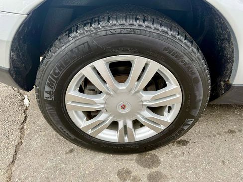 Used 2011 Cadillac SRX Luxury AWD/4WD image 12