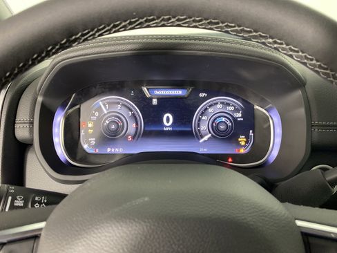 New 2026 RAM 3500 Laramie AWD/4WD image 21