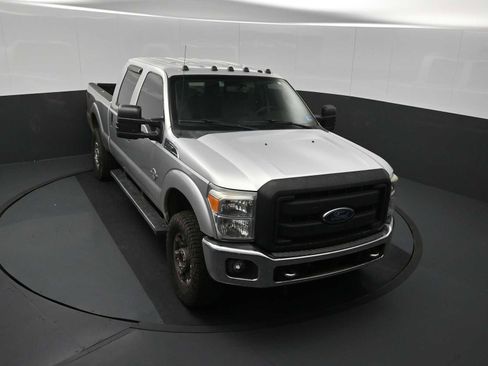 Used 2015 Ford F350 XLT w/ XLT Premium Package image 10