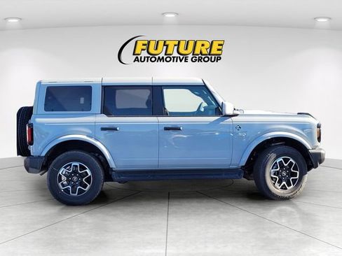 New 2026 Ford Bronco Outer Banks image 8