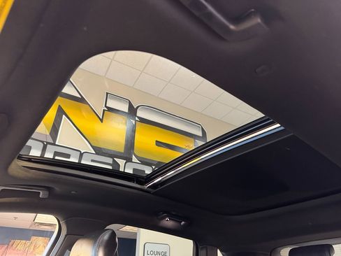 Used 2017 Lincoln MKX Reserve w/ Luxury Package image 36