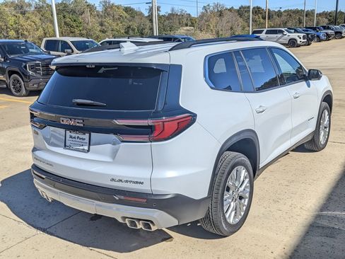 New 2026 GMC Acadia Elevation w/ Elevation Premium Package AWD/4WD image 8