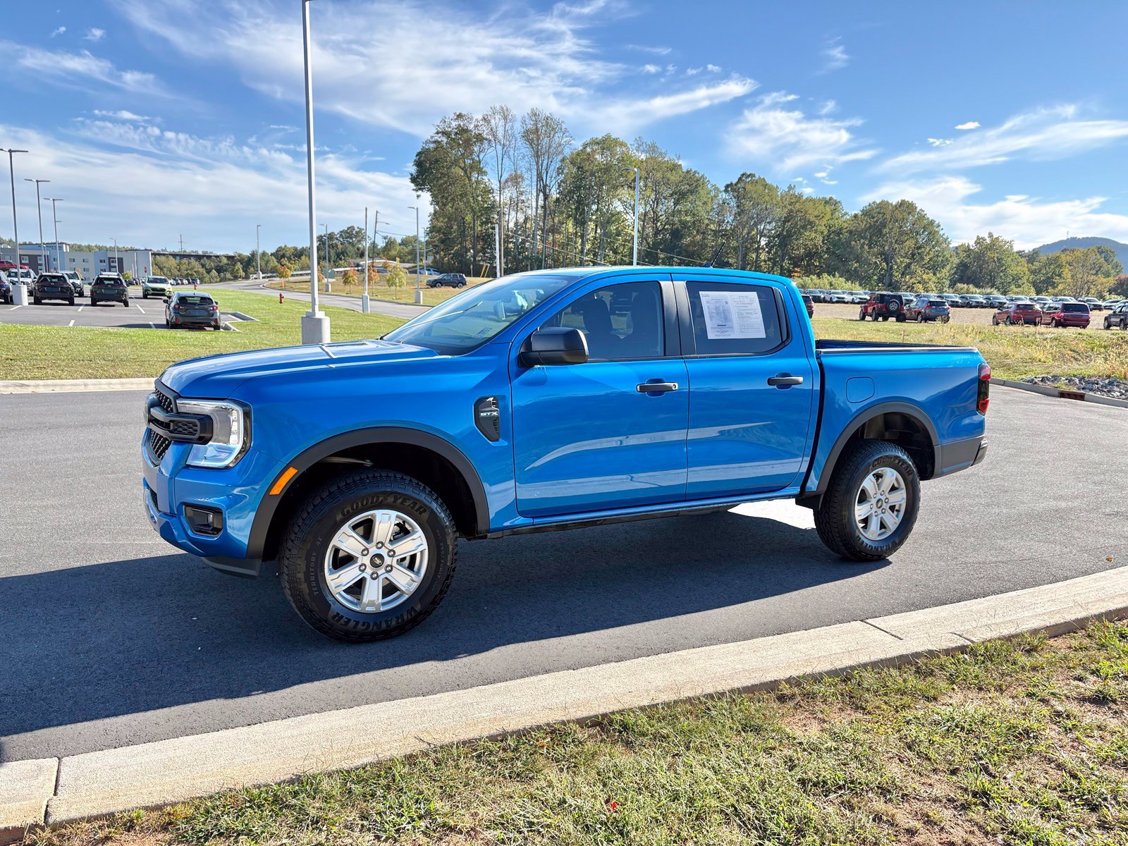 Used 2025 Ford Ranger XL w/ Trailer Tow Package RWD image 4