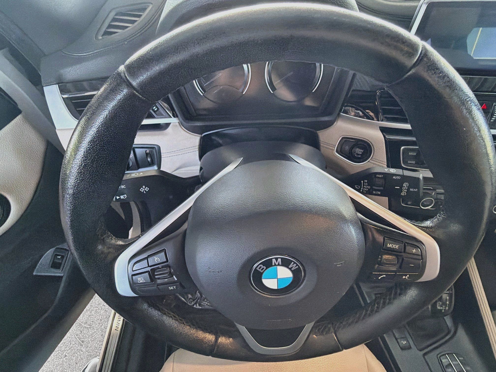 Used 2021 BMW X1 xDrive28i AWD/4WD image 17
