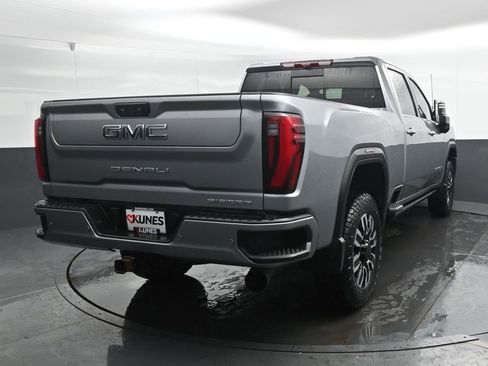 Used 2024 GMC Sierra 3500 Denali Ultimate image 8