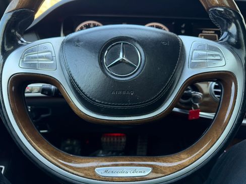 Used 2014 Mercedes-Benz S 550 S 550 4MATIC Sedan 4D w/ Sport Package image 17