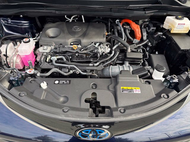 Used 2024 Toyota Sienna Limited AWD/4WD image 31