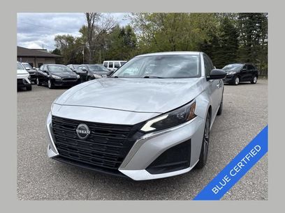 Used 2024 Nissan Altima 2.5 SV