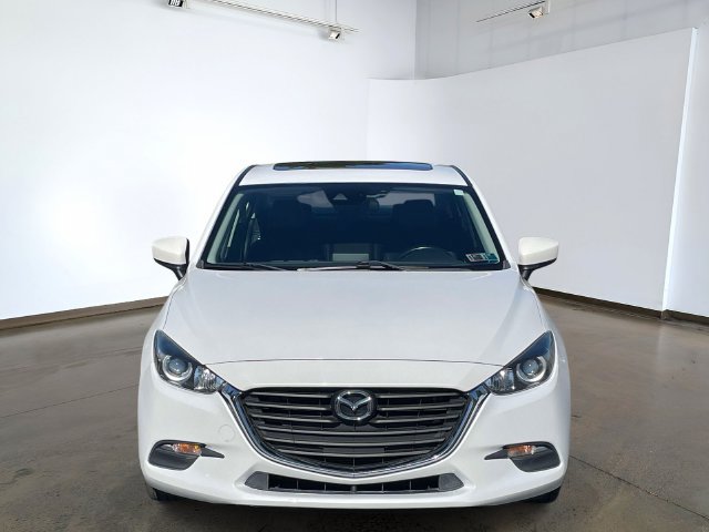 Used 2018 MAZDA MAZDA3 Touring FWD image 2