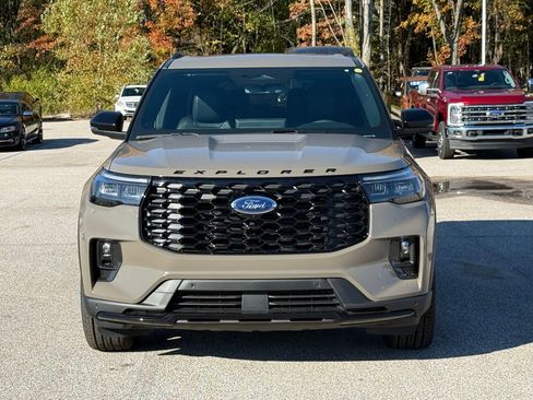 New 2026 Ford Explorer ST-Line w/ ST-Line Street Pack image 10