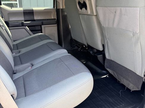 Used 2017 Ford F150 XL w/ Equipment Group 101A Mid image 4