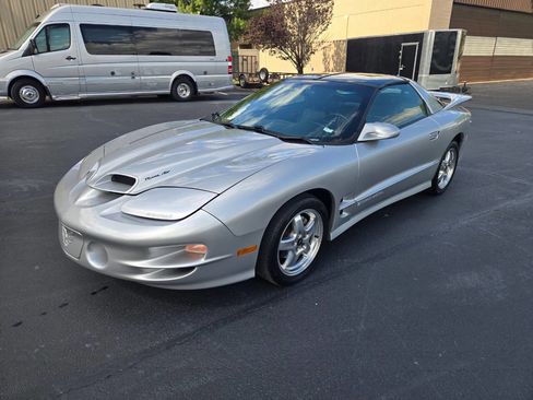 Used 2002 Pontiac Firebird Trans Am w/ SLP Firehawk Pkg RWD image 2
