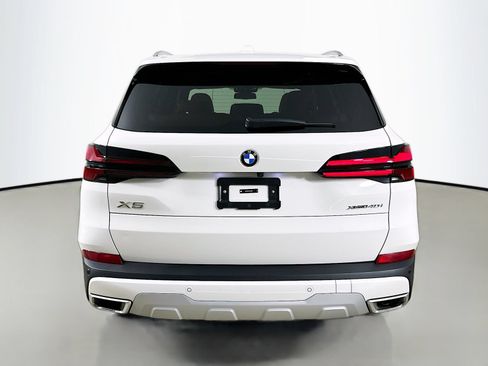 Used 2024 BMW X5 xDrive40i w/ Parking Assistance Package AWD/4WD image 6