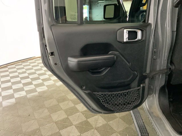 Used 2019 Jeep Wrangler Unlimited Sport S AWD/4WD image 34