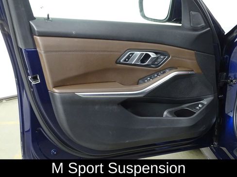 Used 2023 BMW 330i xDrive Sedan w/ M Sport Package image 18