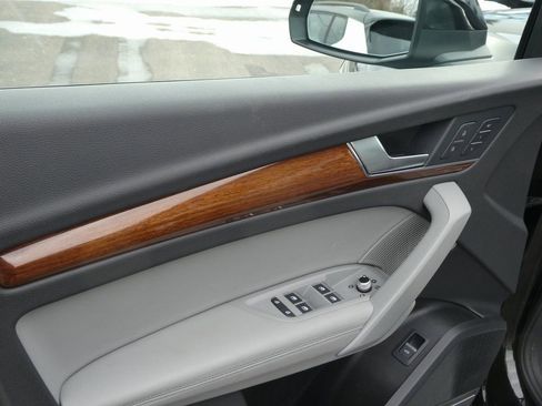 Used 2022 Audi Q5 2.0T Premium Plus image 6