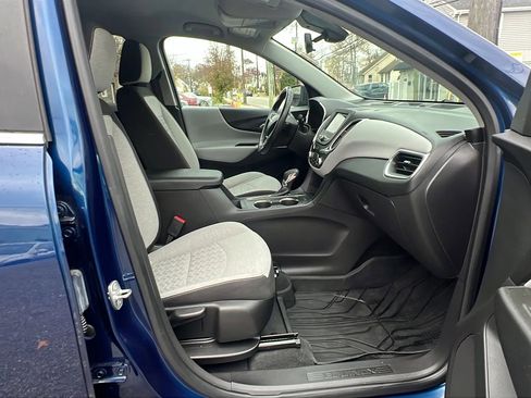 Used 2022 Chevrolet Equinox LT image 31